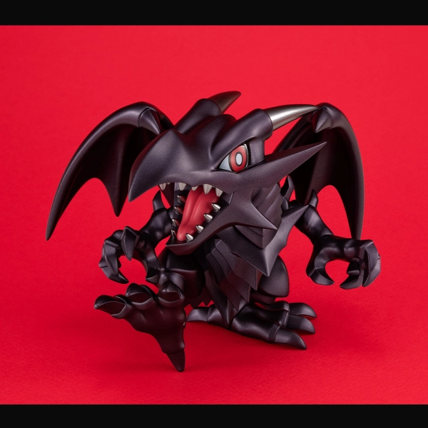 [Backorder] MEGATOON Yu-Gi-Oh??Duel Monsters Red Eyes Black Dragon Hand Sculpted Designer Art