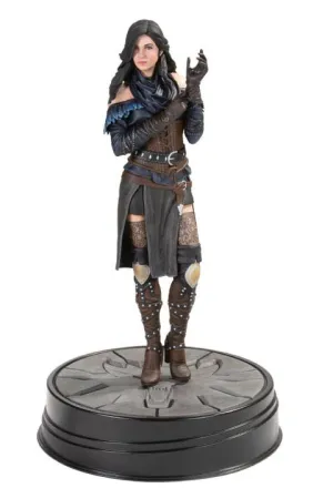 Dark Horse Comics Witcher 3 Wild Hunt Yennefer (2nd Edition) PVC Statue Dynamic Sculpture Weapon Prop