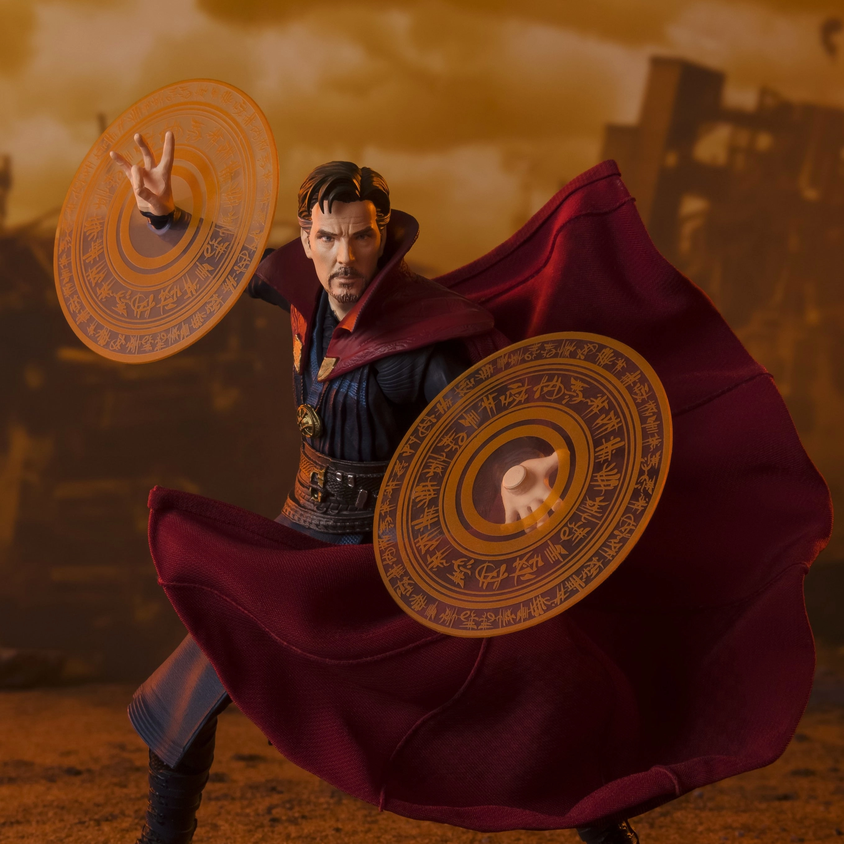 S.H.FIGUARTS AVENGERS INFINITY WAR DOCTOR STRANGE TITAN Static Figure Seasonal Rotation