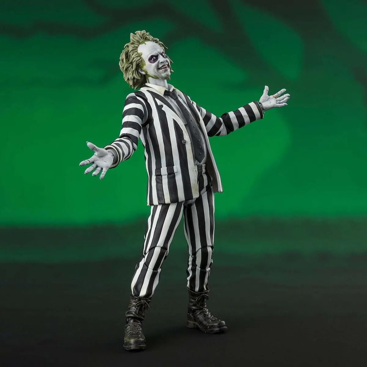 Beetlejuice S.H.Figuarts Astronomy Tool Porcelain Doll