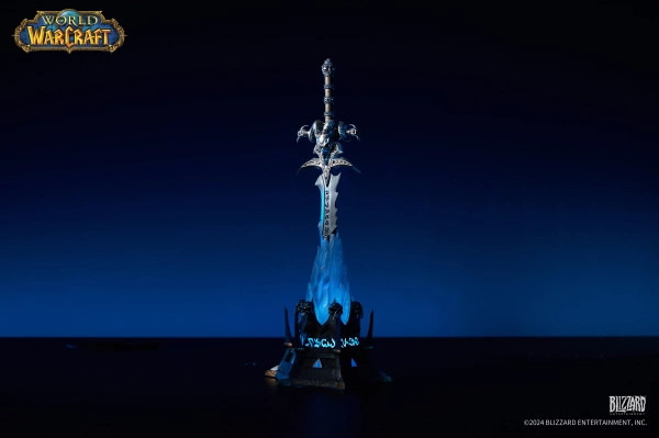 World of Warcraft 20th Anniversary Frostmourne Collector's Edition Replica Hand Sculpted Art Series