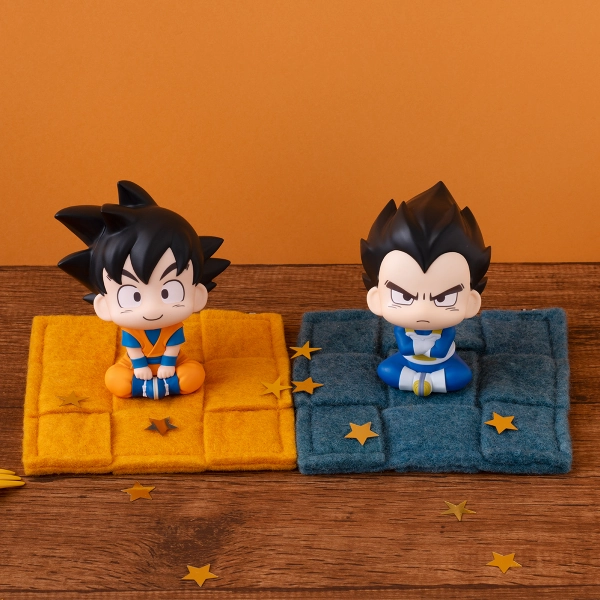 Lookup Son Goku(mini) & Vegeta(mini) (with gift) Vinyl Toy Transforming Toy