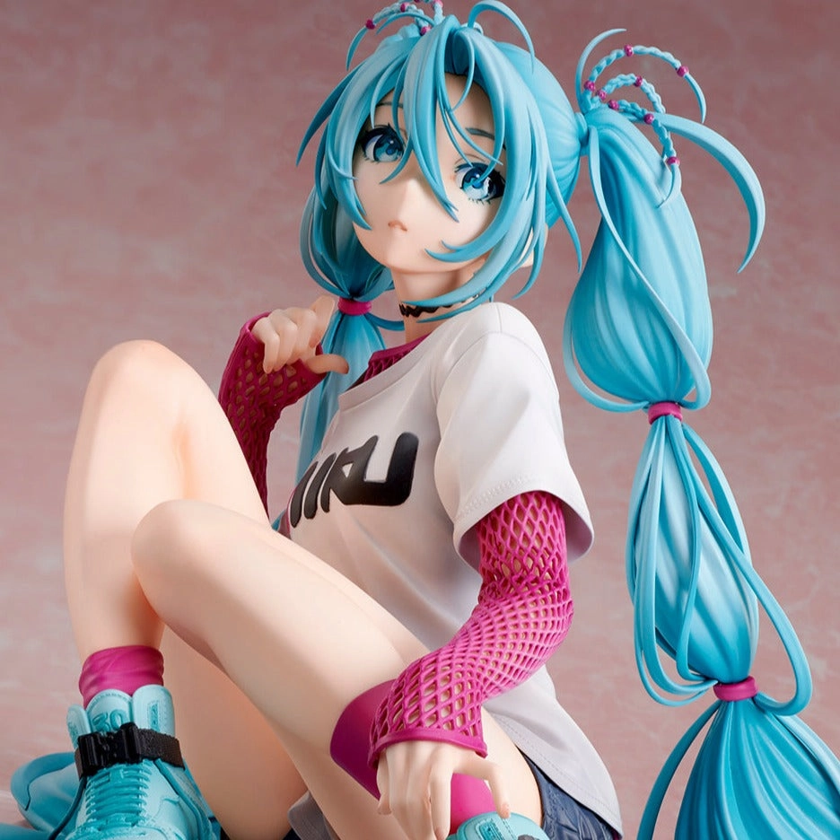 Battery operated Hatsune Miku x Yoneyama Mai The Latest Street Style "Cute"