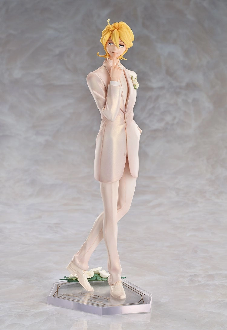 Hikaru Kusakabe: Wedding Ver. Crystal Figure Minimalist Home