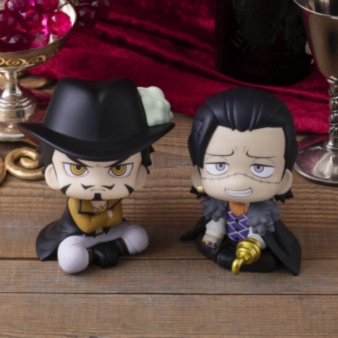 Celebrity Doll Lookup Dracule Mihawk & Crocodile (with gift)