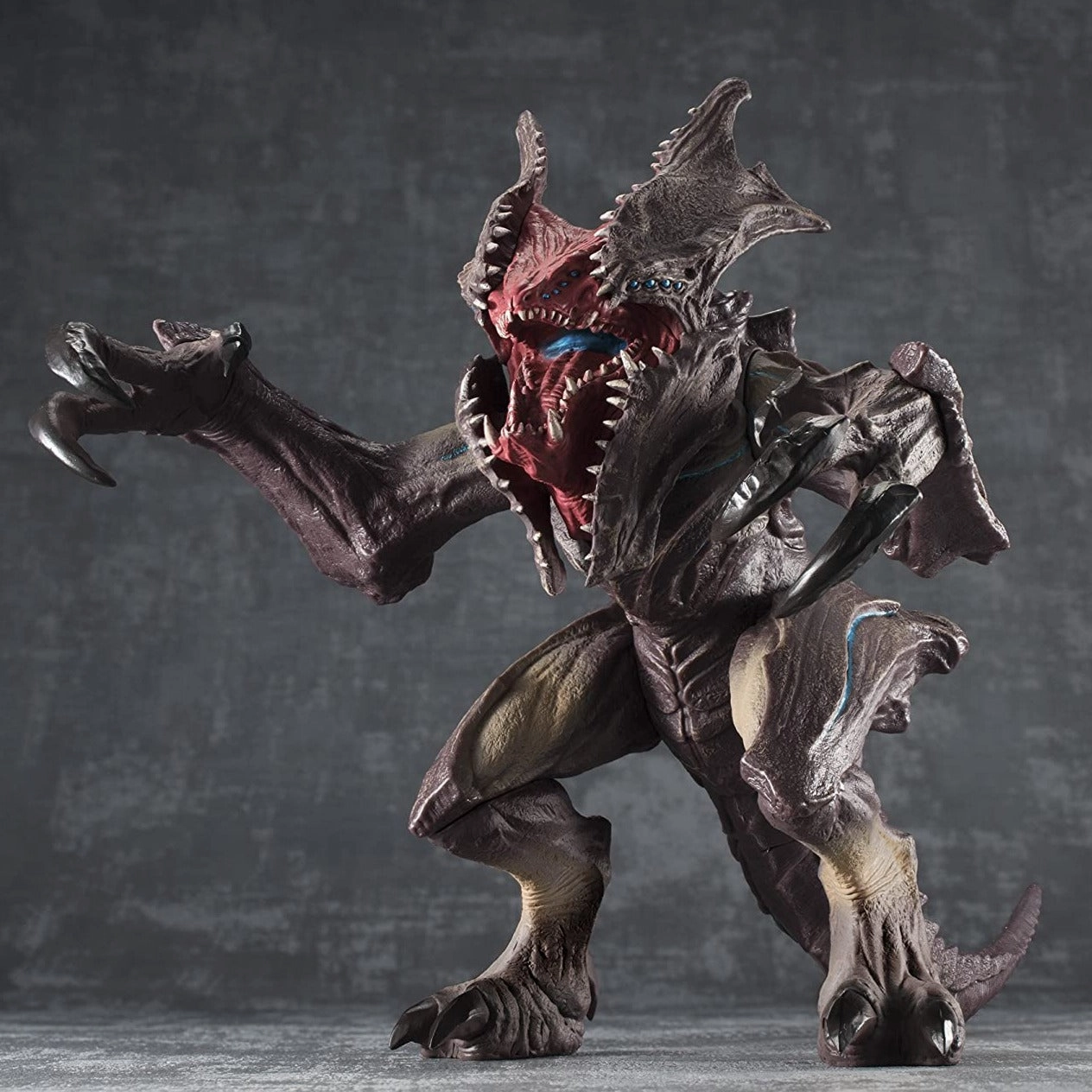 Greek Statue Art Item PACIFIC RIM UPRISING RAIJIN SOFVI SPIRITS VINYL