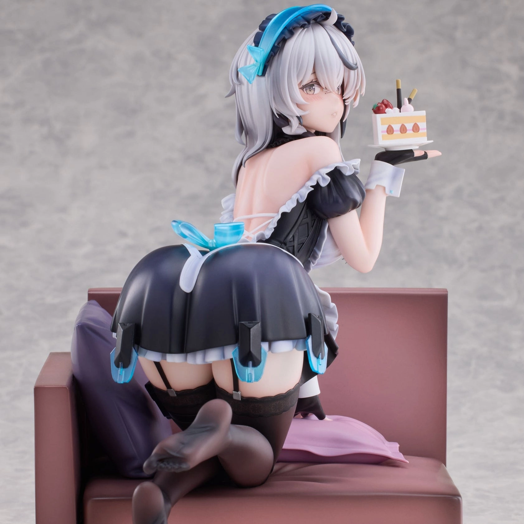 Snowbreak Containment Zone Cherno & Meursault Apprentice Maid Ver. PVC Product