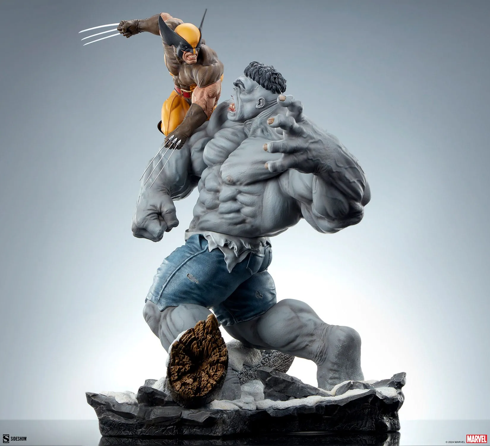 Sideshow Collectibles Marvel Grey Hulk vs Wolverine Statue Flying Pose Future Antique