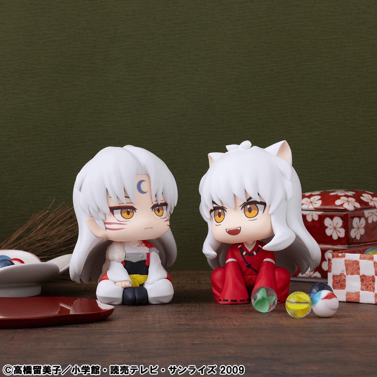 Lookup Inuyasha Inuyasha & Sesshomaru (with gift) Limited Item PVC Collection