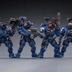 WARHAMMER 40K ?C ULTRAMARINES INCURSORS 1/18 Art Master